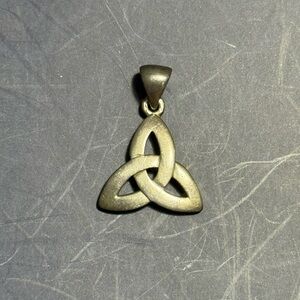 Silver Celtic Knot Pendant